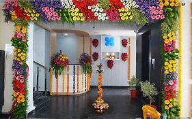 Hotel Sushmitha Inn